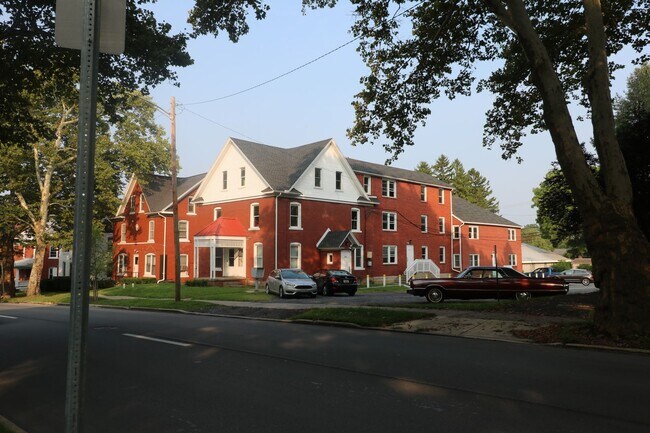 Foto del edificio - Two Bedroom apartment near engineering and...