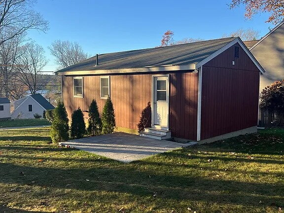 Building Photo - Single family rental near Lake Maspenock