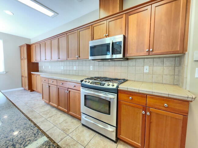 Foto del edificio - 1732 N Dutch Ave