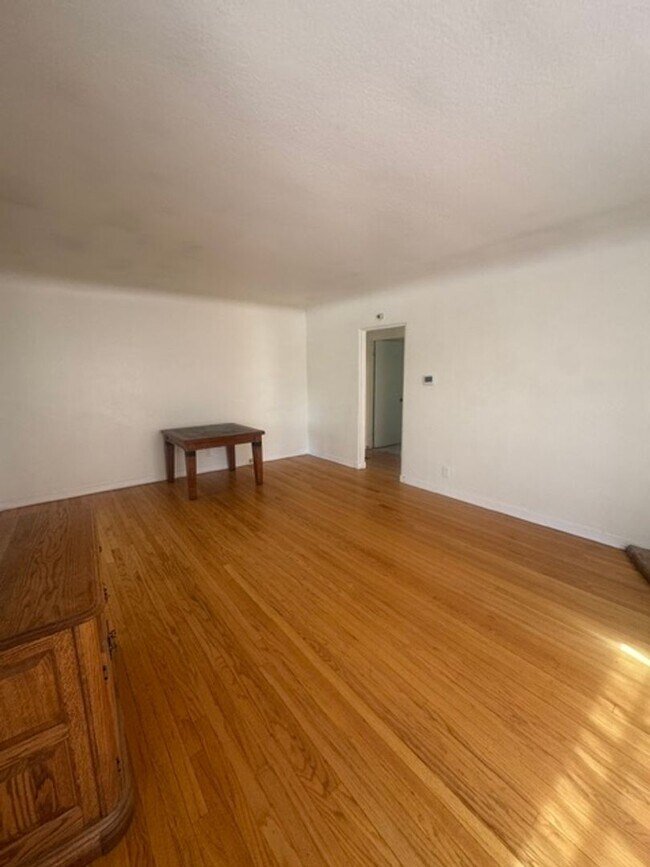 Foto del edificio - 603 Dartmouth Dr NE