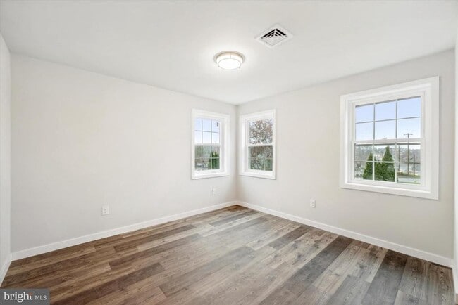 Building Photo - 908 E Baltimore Pike
