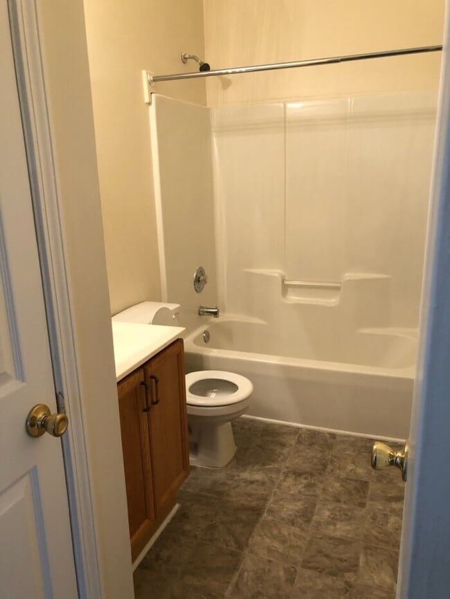 Building Photo - 3214 Westerwood Dr