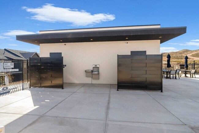 Foto del edificio - 1751 Ripple Rock Dr
