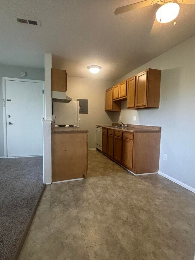 Foto del edificio - 131 Canfield St