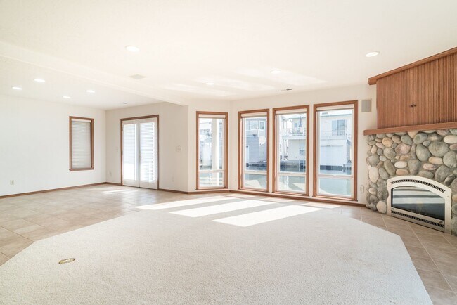 Foto del edificio - Enjoy Columbia River & McGuire Island view...