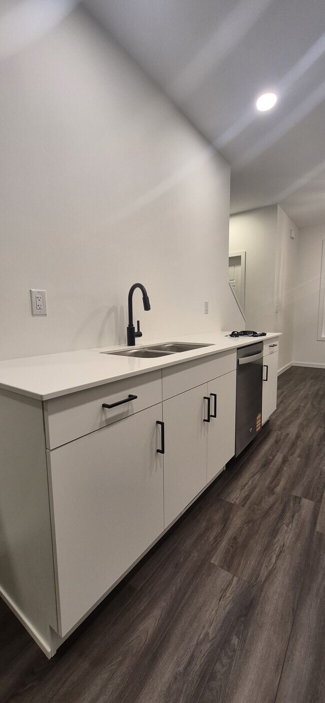 Photo du bâtiment - 295 Frontier Trl