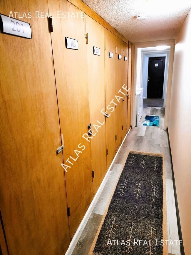 Foto del edificio - Beautiful 1 Bedroom apartment !!  Availabl...
