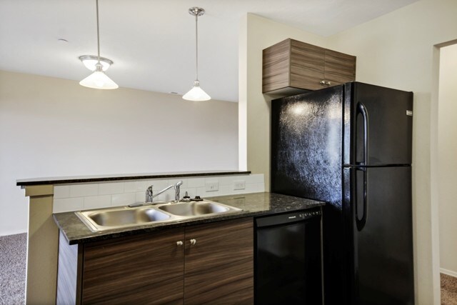 Foto del edificio - 16504 N Marketplace Blvd