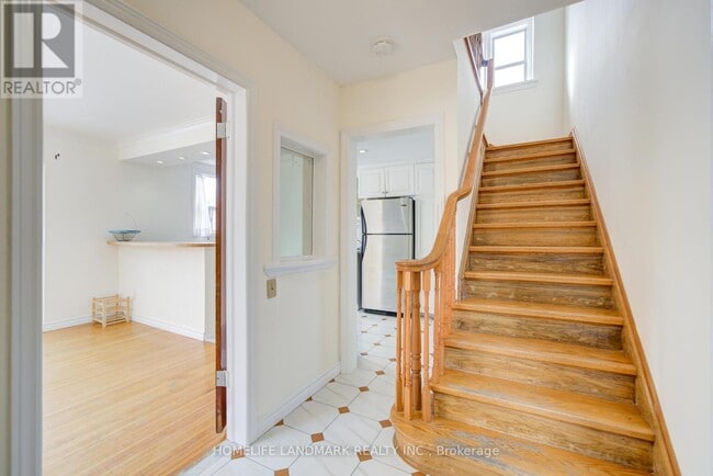 Building Photo - 880 Shaw St