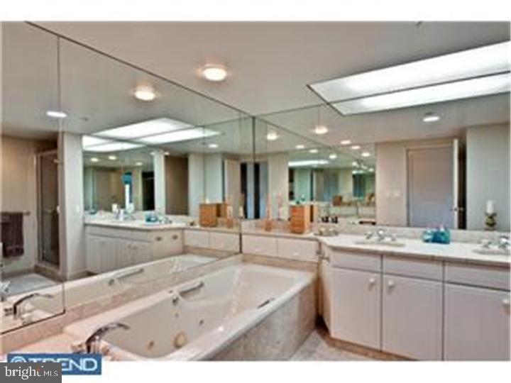 Foto principal - 210 W Rittenhouse Square