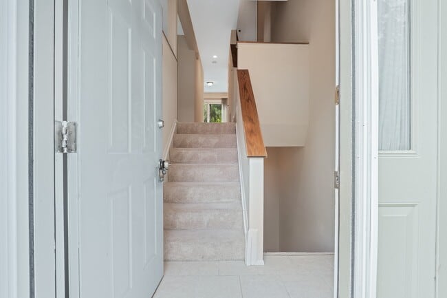 Building Photo - 11740 Stonegate Ln