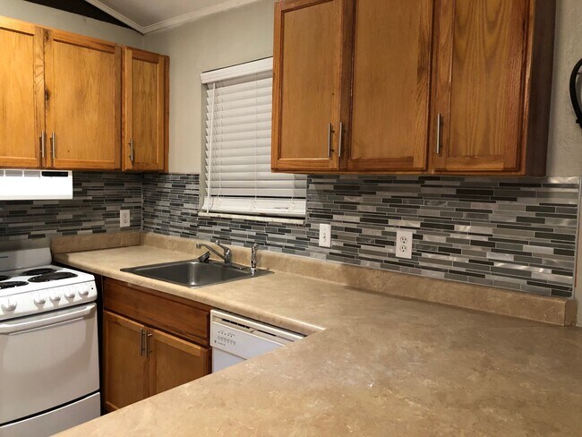Unit A - 1356 Linda Ann Dr