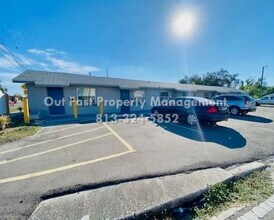 Building Photo - 9718 N Nebraska Ave