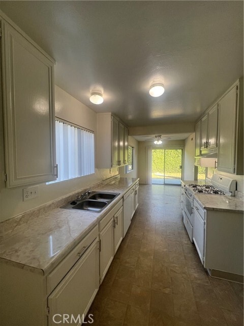 Foto del edificio - 12123 Eastman St