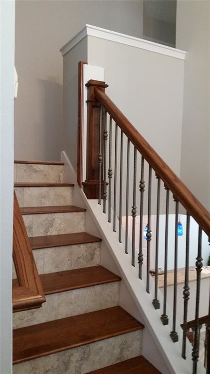 Building Photo - 131 N Villa Oaks Dr