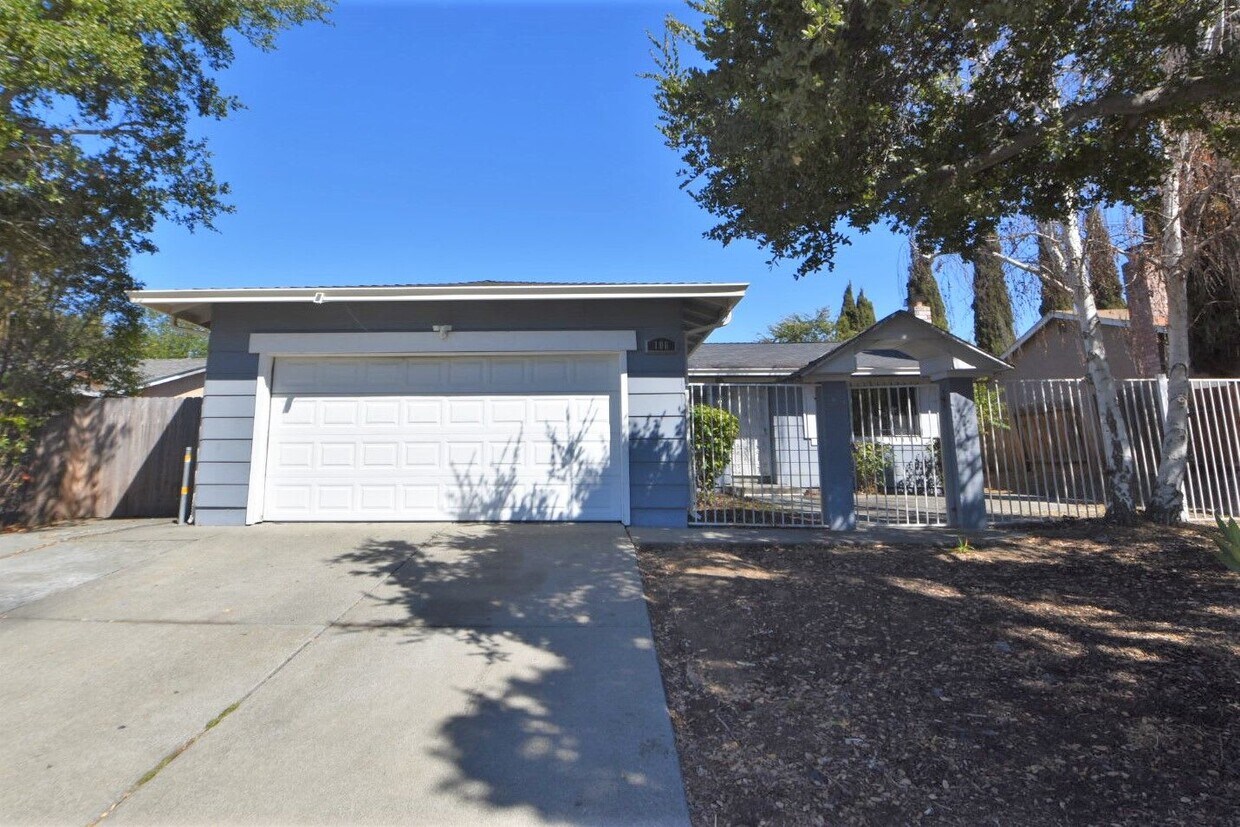 106 De Paul Dr House Rental in Vallejo, CA
