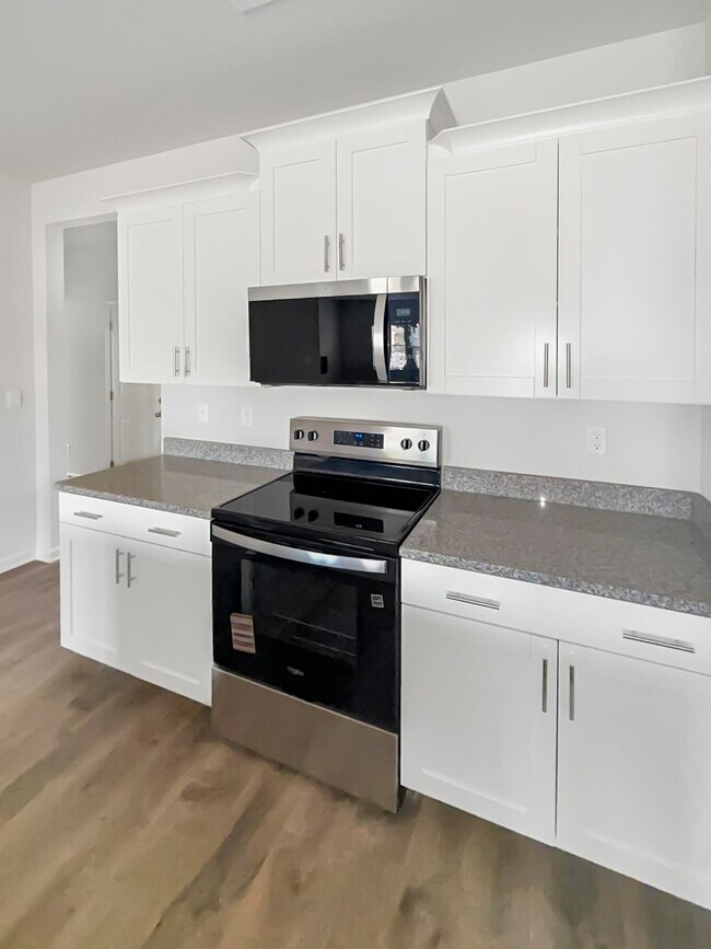 Building Photo - 275 Kipling Dr