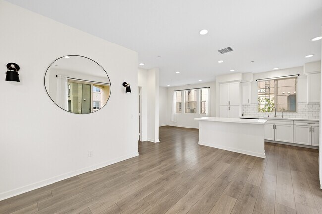 Foto del edificio - 429 Lake Shore Way