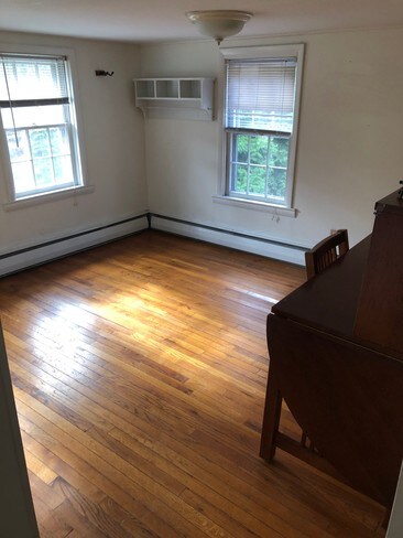 Foto del edificio - 575 Valley Park Rd