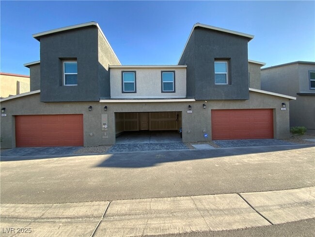 Building Photo - 4989 Fern Mesa Ave