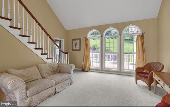 Building Photo - 631 Whitetail Dr