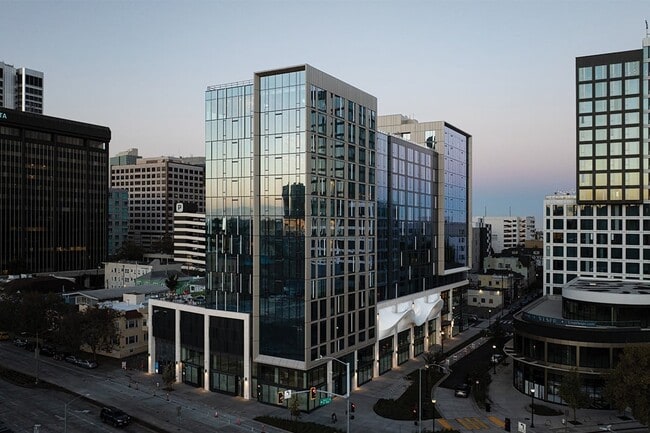 Building Photo - The Lark