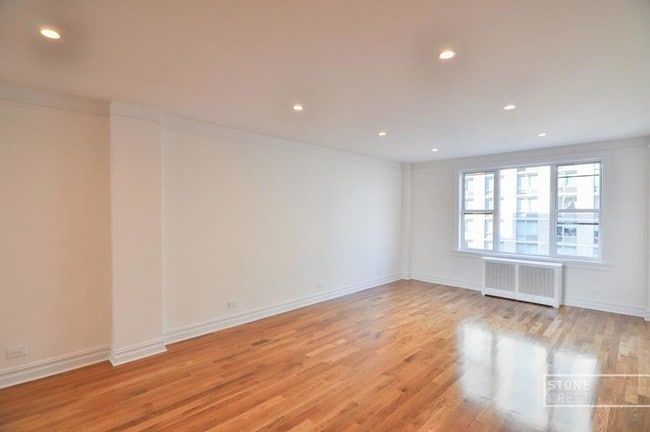 Building Photo - 412 West 110th Street