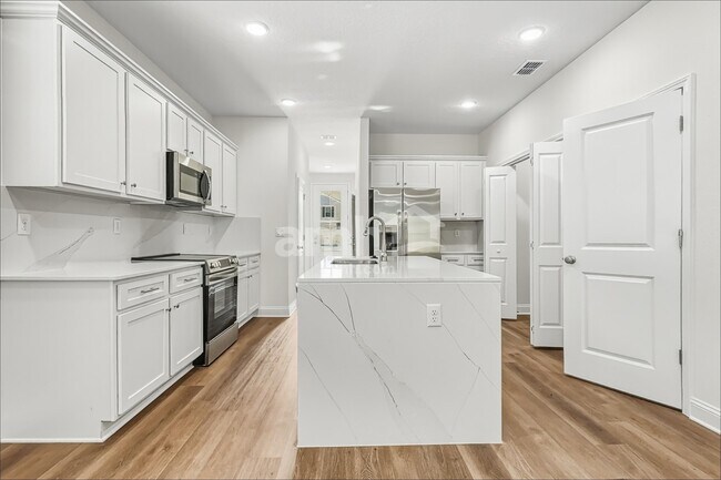 Building Photo - 97001 Blackrock Cv Wy