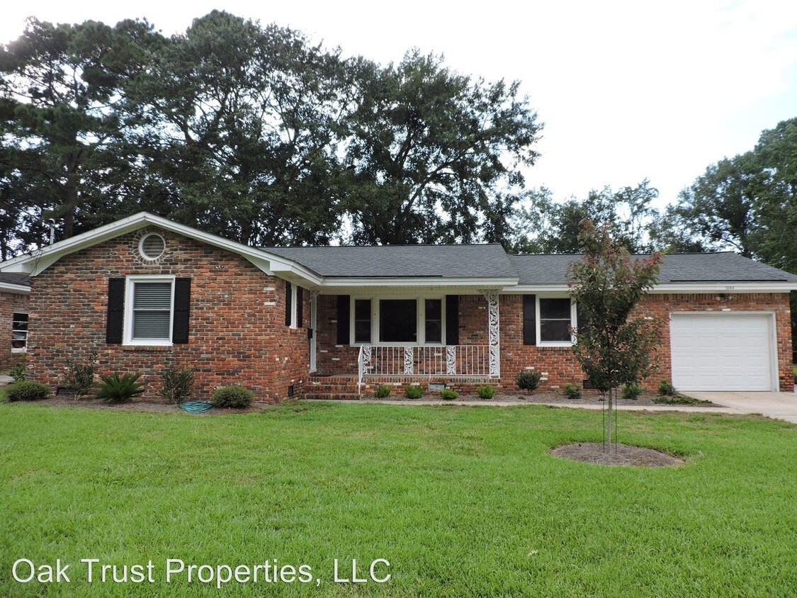 Primary Photo - 3 br, 2 bath House - 1244 Woodside Dr