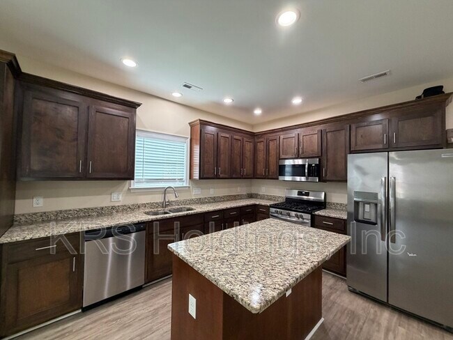 Foto del edificio - 167 Settlers Landing Rd