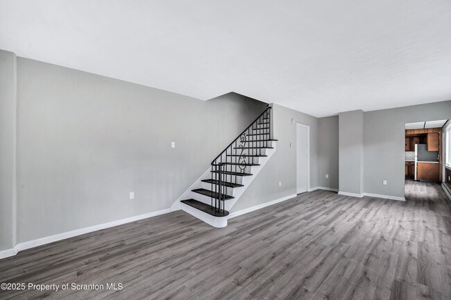 Building Photo - 196-198 Chamberlain St