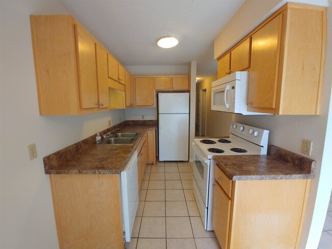 Building Photo - 1440 N 61st Ave