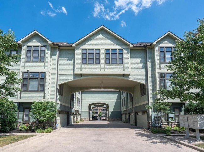 Main entrance - 1463 Mews Ct