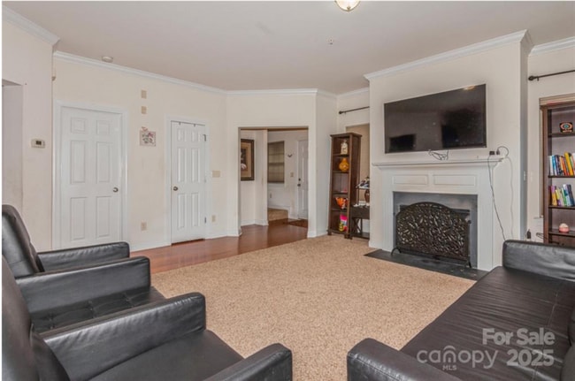 Foto del edificio - Stylish 2-Bedroom, 2.5-Bath Home with Mode...