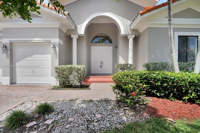 Building Photo - 7871 SW 195th Terrace