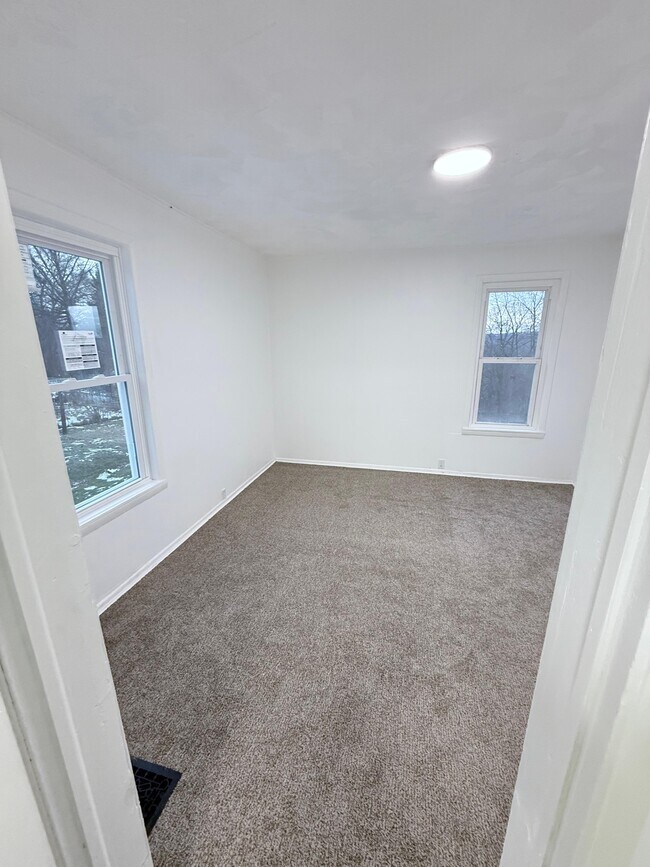 Foto del edificio - 537 McCully St