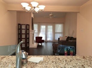 Foto del edificio - 7211 Lakewood Dr