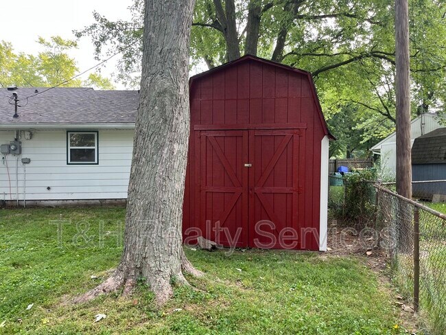 Building Photo - 1112 Walton Dr