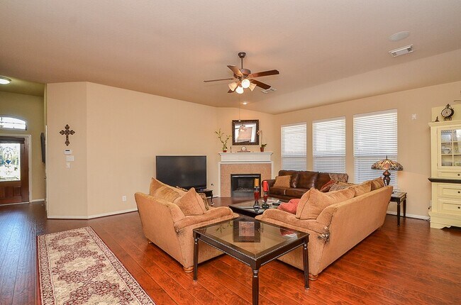 Foto del edificio - 9502 Herons Grove Ln