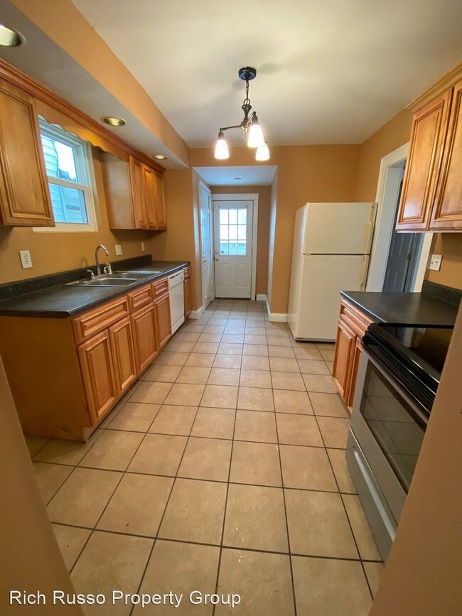 Building Photo - 3 br, 2 bath House - 1349 Hildreth Avenue