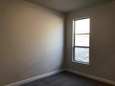 Foto del edificio - 713 Woodview Dr