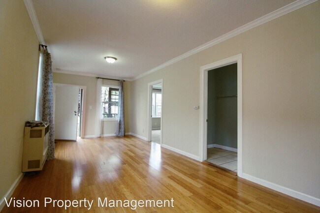 Building Photo - 1121 Campbell St