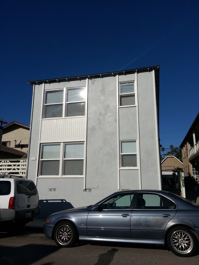 Primary Photo - 41 Roswell Ave