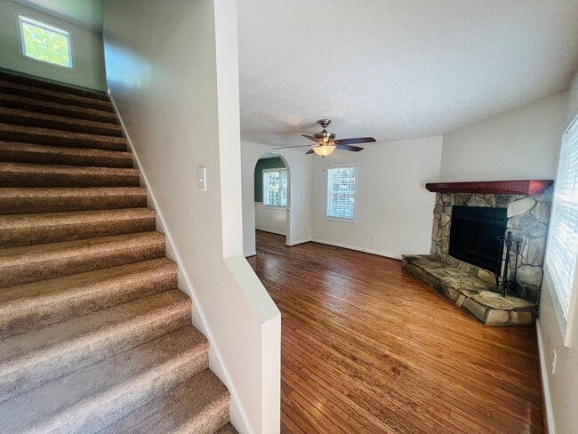 Building Photo - Unit is no longer available - application approved.  Charming 1 1/2 story brick home with basemen...