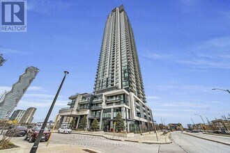 Building Photo - 3975-3975 Grand Park Dr