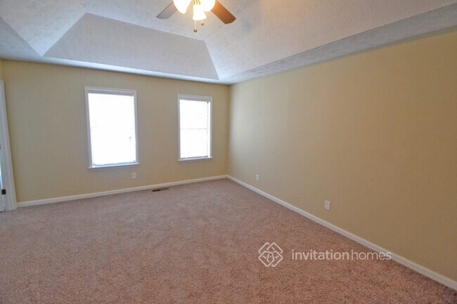 Building Photo - 5152 Edinburgh Ct NW