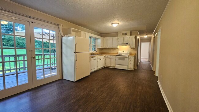 Kitchen - 2323 Jomarc Way