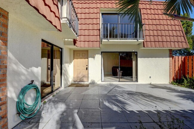 Foto del edificio - 3409 Spanish Wells Dr