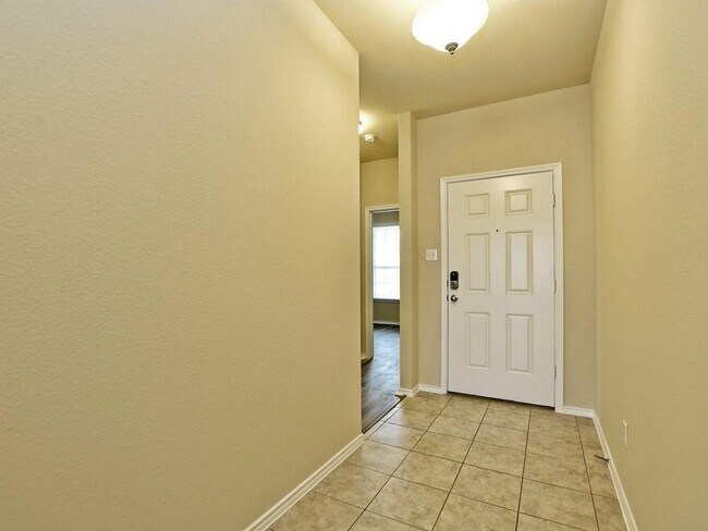 Foto del edificio - 752 Hoot Owl Ln S
