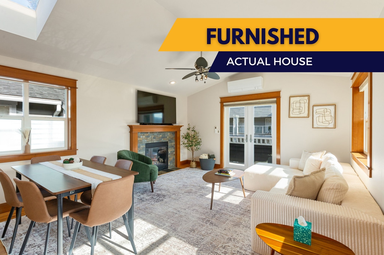 Photo - 3006 SW Hinds St (Seattle, WA)